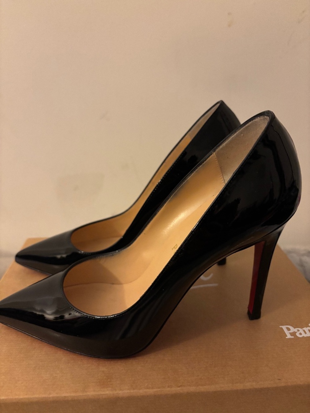 Christian Louboutin Pigalle 85 Patent pump heel